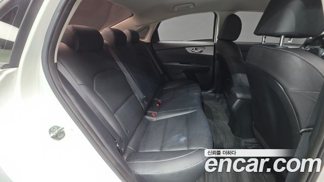 Kia K3 (II) 1.6 Trendy 2022 — фото 20