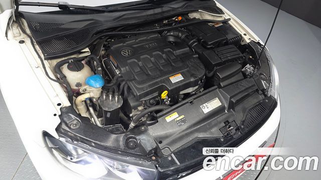 Volkswagen Scirocco 2.0 TDI R-Line 2015 — фото 6