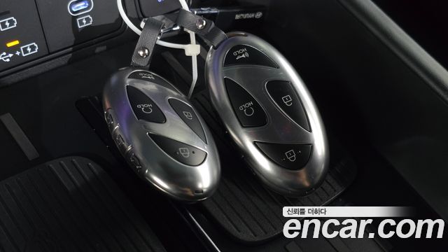 Hyundai Santa Fe (MX5) HEV 1.6 2WD Calligraphy 2024 — фото 16