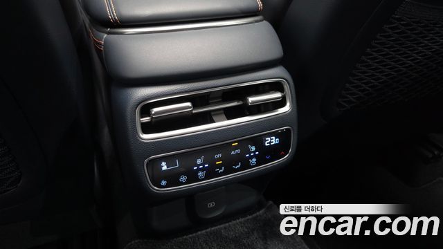 Genesis GV70 2.5T Gasoline AWD 2025 — фото 19