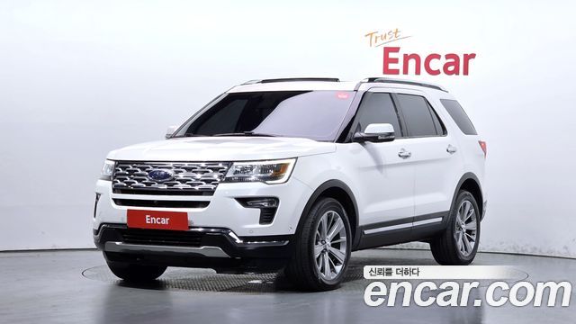 Ford Explorer 2.3 Limited 4WD 5th