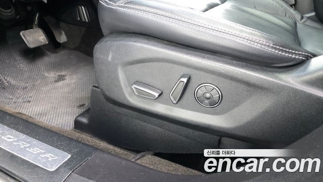 Ford Explorer 2.3 Limited 4WD 5th 2018 — фото 34