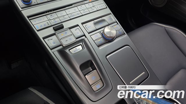 Hyundai Nexo Premium 2023 — фото 9
