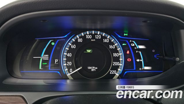 Honda Accord 2.0 Hybrid 9th 2017 — фото 8