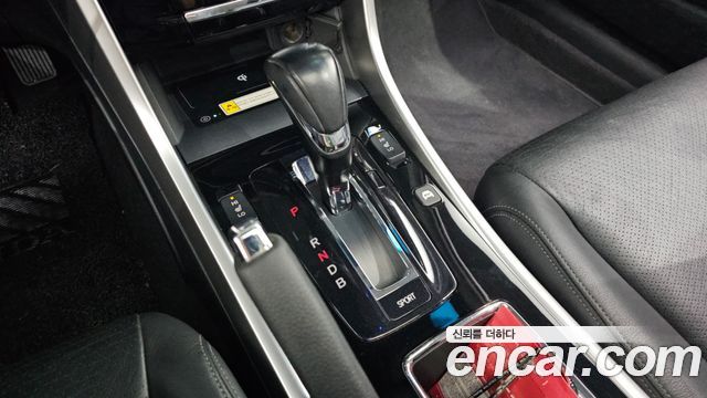 Honda Accord 2.0 Hybrid 9th 2017 — фото 9