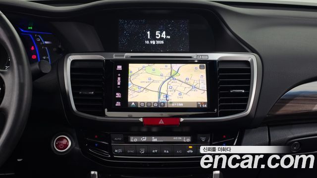 Honda Accord 2.0 Hybrid 9th 2017 — фото 14