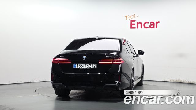 BMW 5 Series (G60) 530i xDrive M Sport Pro Special Edition 2026 — фото 4