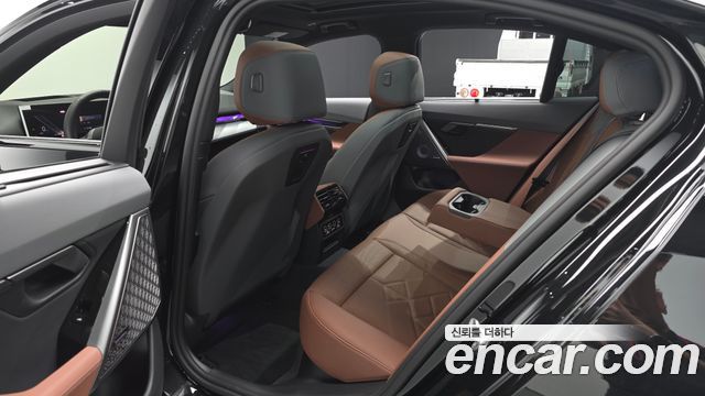 BMW 5 Series (G60) 530i xDrive M Sport Pro Special Edition 2026 — фото 11
