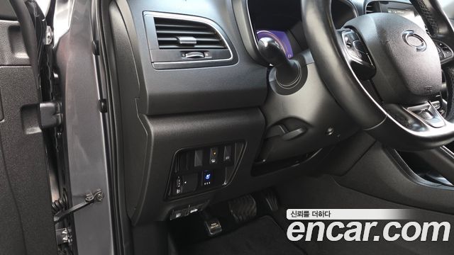 Renault Korea QM6 Gasoline 2WD LE 2019 — фото 13