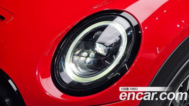 MINI Cooper S Classic Third Generation 2023 — фото 28