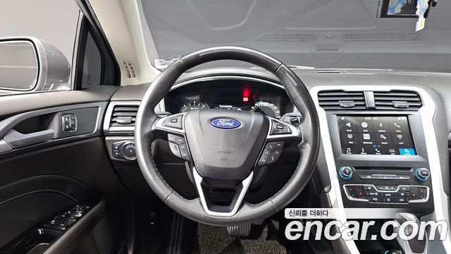 Ford Mondeo (IV) 2.0 Trend 2017 — фото 13