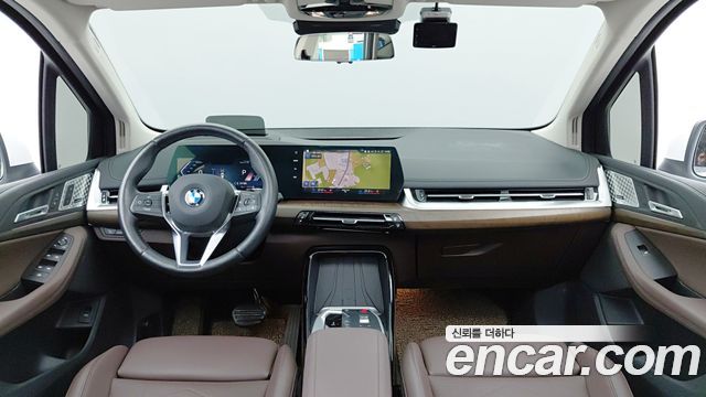 BMW 2 Series Active Tourer (U06) 220i Luxury 2024 — фото 6