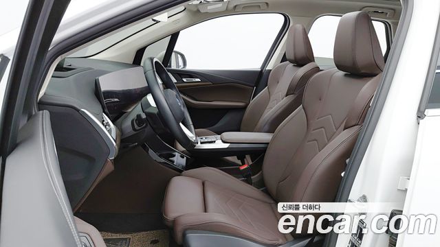 BMW 2 Series Active Tourer (U06) 220i Luxury 2024 — фото 8