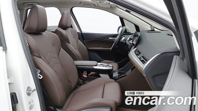 BMW 2 Series Active Tourer (U06) 220i Luxury 2024 — фото 9