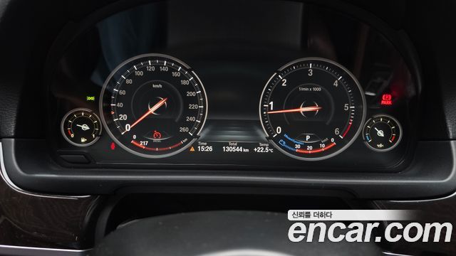 BMW 5 Series (F10) 525d xDrive 2013 — фото 8