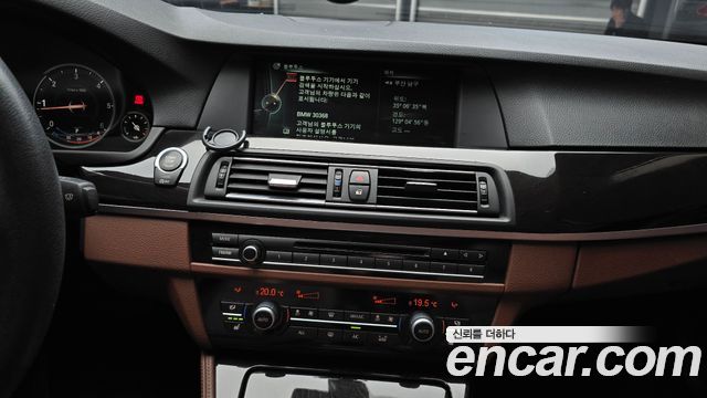 BMW 5 Series (F10) 525d xDrive 2013 — фото 14