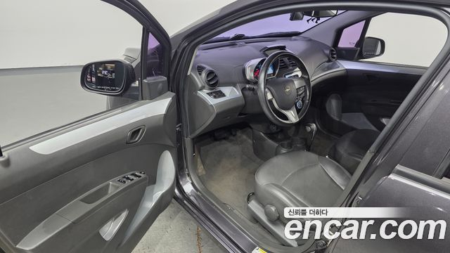 Chevrolet Spark LS+ 2015 — фото 10