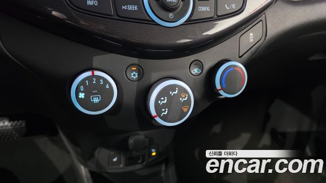 Chevrolet Spark LS+ 2015 — фото 17