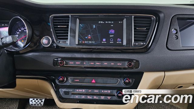 Kia Carnival 7-Seater Hi-Limousine President 2019 — фото 13