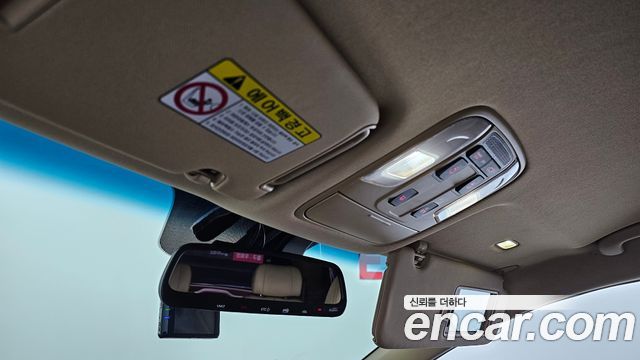 Kia Carnival 7-Seater Hi-Limousine President 2019 — фото 16