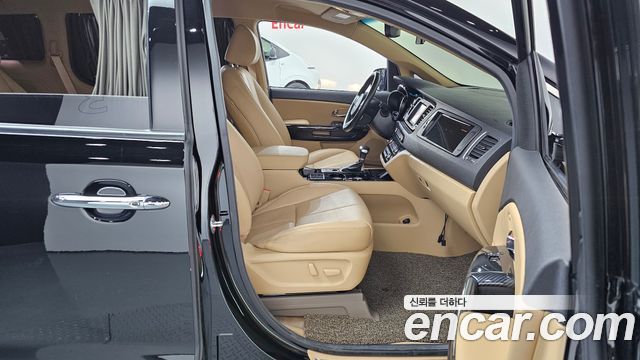 Kia Carnival 7-Seater Hi-Limousine President 2019 — фото 26