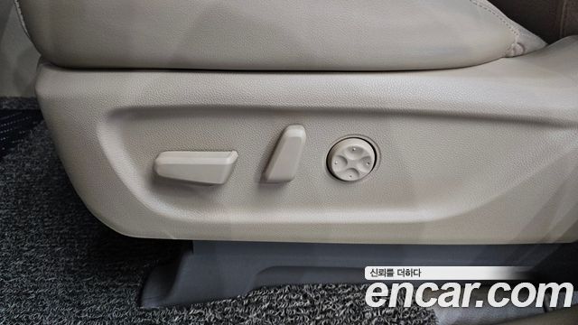 Kia Carnival 7-Seater Hi-Limousine President 2019 — фото 33