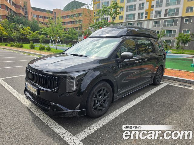 Kia Carnival (IV) HEV 9-Seater Hi-Limousine (Special vehicle)