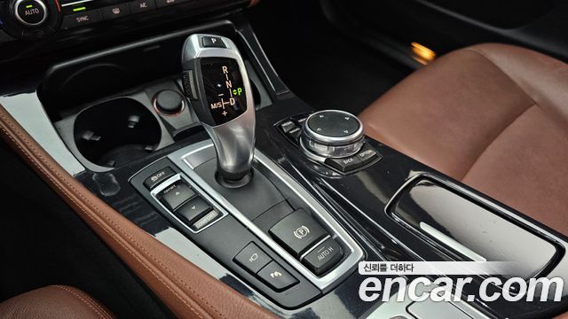 BMW 5 Series (F10) 520d M Aero Dynamic 2016 — фото 9