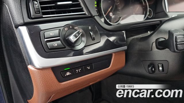 BMW 5 Series (F10) 520d M Aero Dynamic 2016 — фото 16