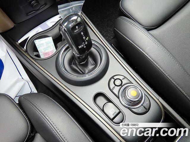 MINI Cooper Countryman HIGH 2nd 2020 — фото 15