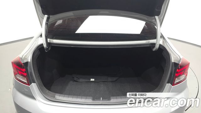 Hyundai Avante (AD) 1.6 Smart 2020 — фото 20