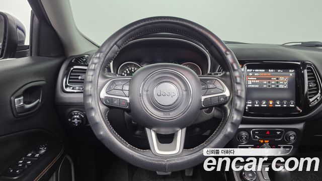 Jeep Compass (II) 2.4 Limitied AWD 2019 — фото 12
