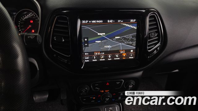 Jeep Compass (II) 2.4 Limitied AWD 2019 — фото 13