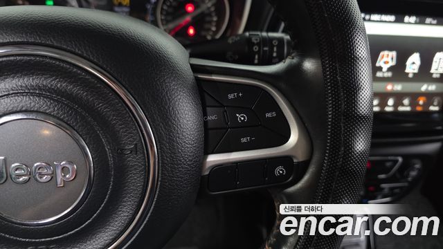 Jeep Compass (II) 2.4 Limitied AWD 2019 — фото 17