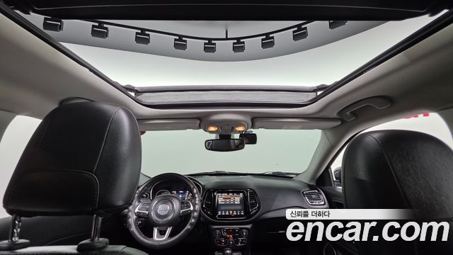 Jeep Compass (II) 2.4 Limitied AWD 2019 — фото 18