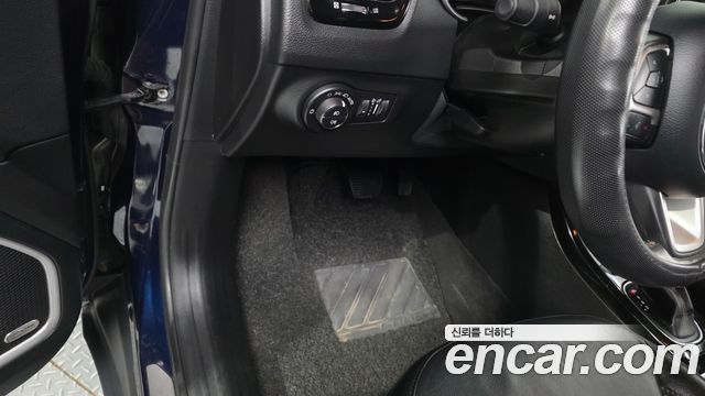 Jeep Compass (II) 2.4 Limitied AWD 2019 — фото 30