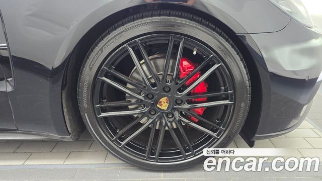 Porsche Panamera (971) 3.0 AWD 2020 — фото 21