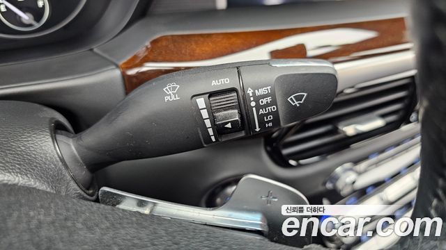 Genesis EQ900 3.8 GDI AWD Premium Luxury 2016 — фото 19