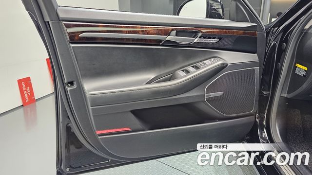 Genesis EQ900 3.8 GDI AWD Premium Luxury 2016 — фото 24