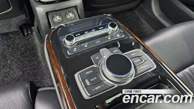 Genesis EQ900 3.8 GDI AWD Premium Luxury 2016 — фото 29