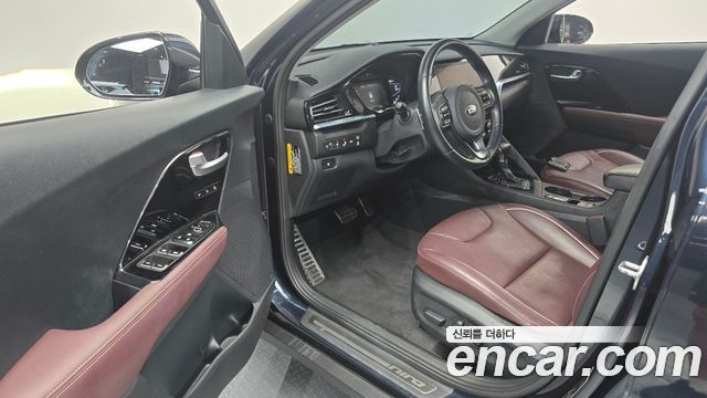 Kia Niro 1.6 HEV Noblesse Special 2020 — фото 10
