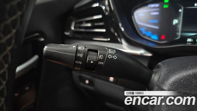 Kia Niro 1.6 HEV Noblesse Special 2020 — фото 20