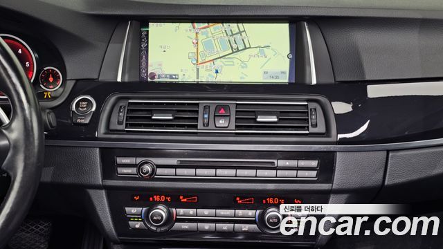 BMW 5 Series (F10) 530d xDrive M Aero Dynamic 2016 — фото 14