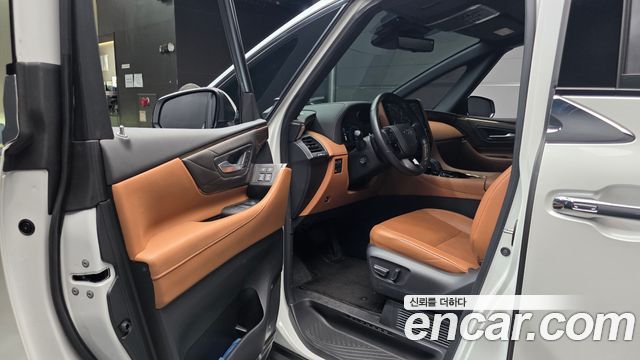 Toyota Alphard (IV) 2.5 HEV Executive AWD 2024 — фото 10
