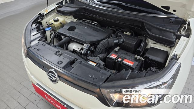 KG Mobility (SsangYong) Tivoli Diesel VX 2WD 2016 — фото 6