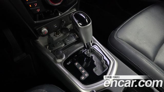 KG Mobility (SsangYong) Tivoli Diesel VX 2WD 2016 — фото 9