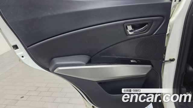 KG Mobility (SsangYong) Tivoli Diesel VX 2WD 2016 — фото 25