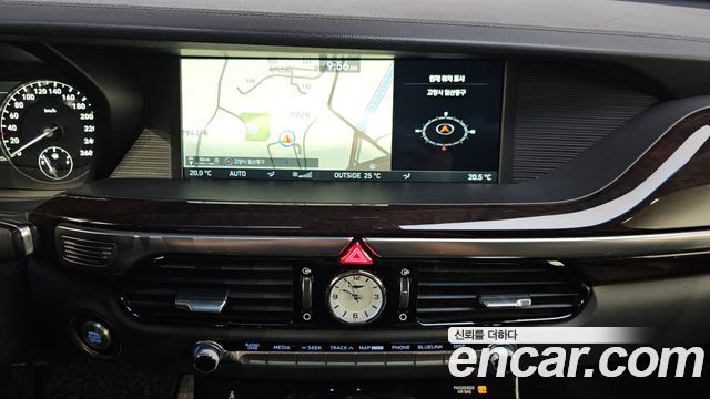 Genesis EQ900 3.8 GDI AWD Luxury 2018 — фото 14