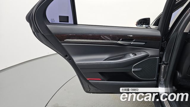 Genesis EQ900 3.8 GDI AWD Luxury 2018 — фото 25