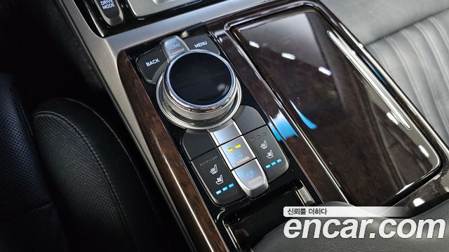 Genesis EQ900 3.8 GDI AWD Luxury 2018 — фото 29